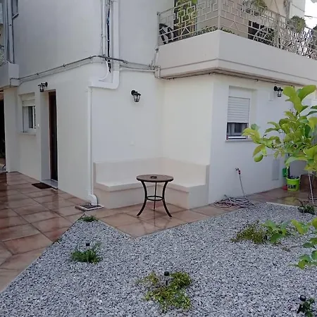 'ομορφοσ χωροσ στισ αλυκεσ βολου Appartement *