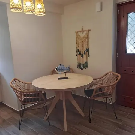 Apartment 'ομορφοσ χωροσ στισ αλυκεσ βολου Volos